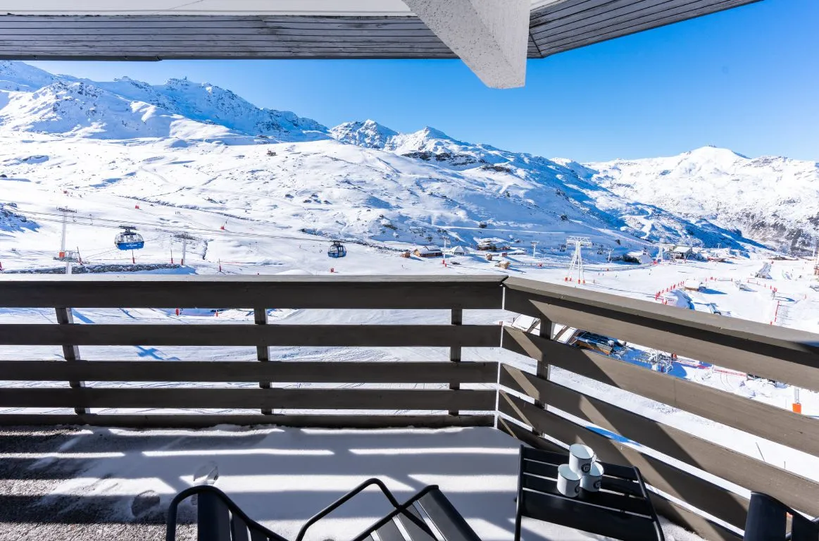 Top floor balcony view, Fahrenheit Seven Val Thorens